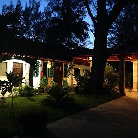 Freedom Shores "La Gringa" Hotel - Universally Designed Isla Aguada エクステリア 写真