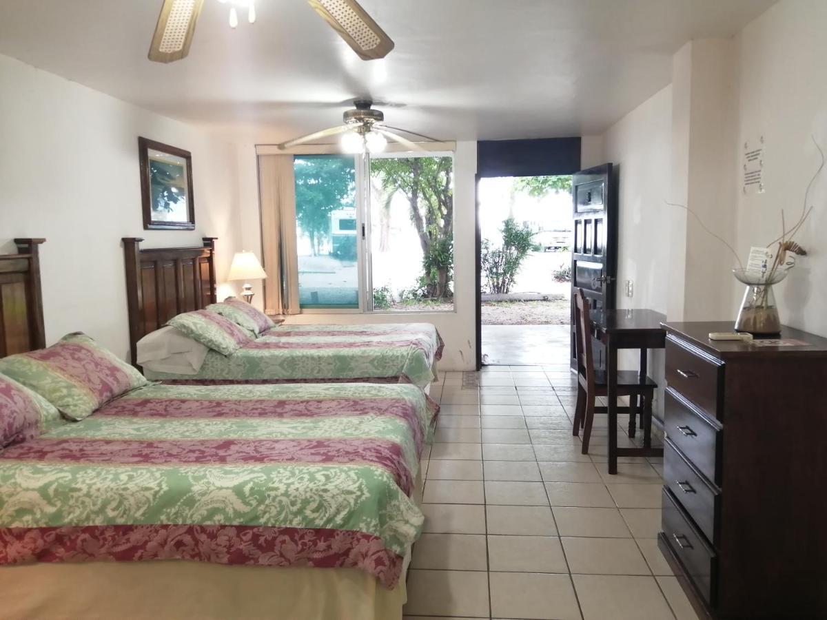 Freedom Shores "La Gringa" Hotel - Universally Designed Isla Aguada エクステリア 写真