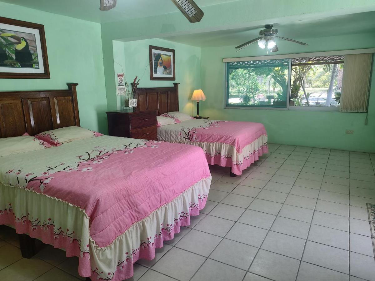 Freedom Shores "La Gringa" Hotel - Universally Designed Isla Aguada エクステリア 写真